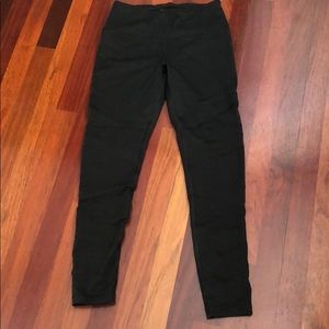 Victoria Secret leggings. Black